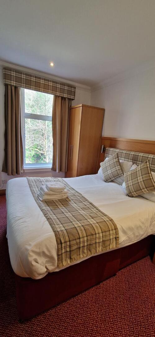 Loch Long Hotel Arrochar Exterior foto
